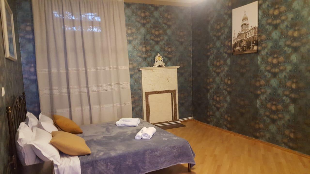 Apartment In The Heart Of Тбилиси Екстериор снимка